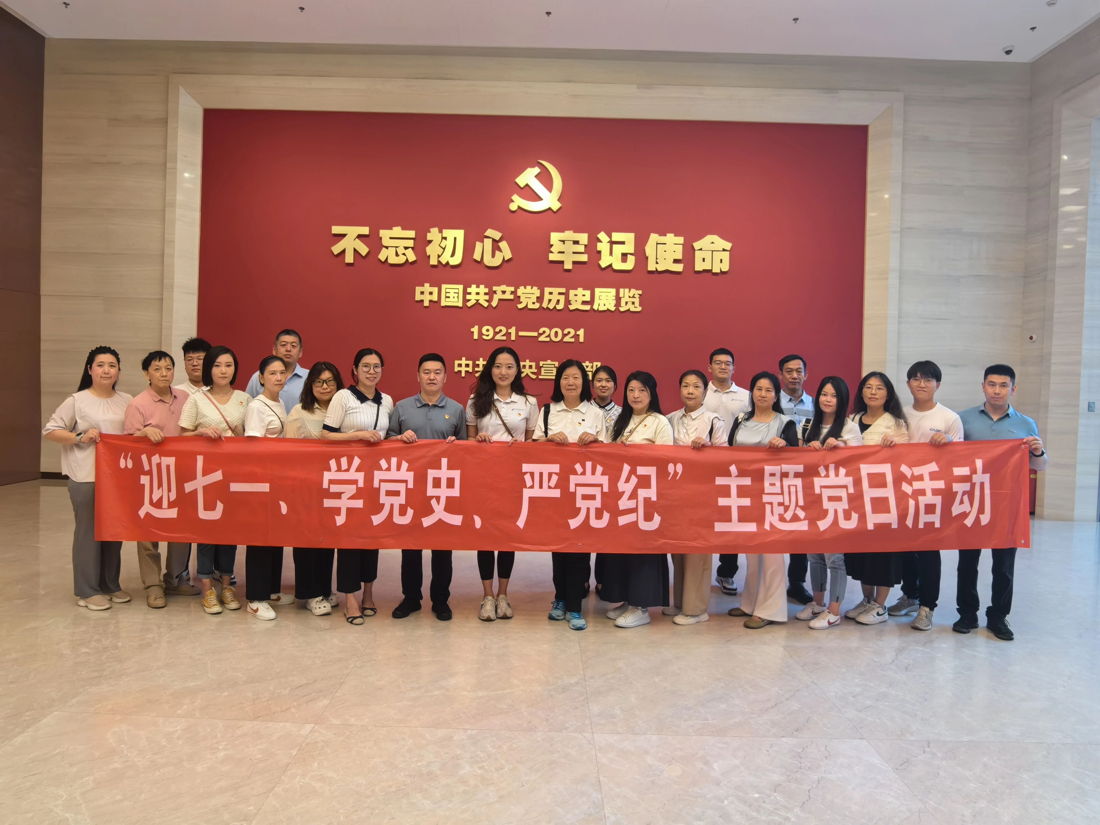 8c63327a2111e9dc926539d76bb55ae2.jpg 8c63327a2111e9dc926539d76bb55ae2.jpg